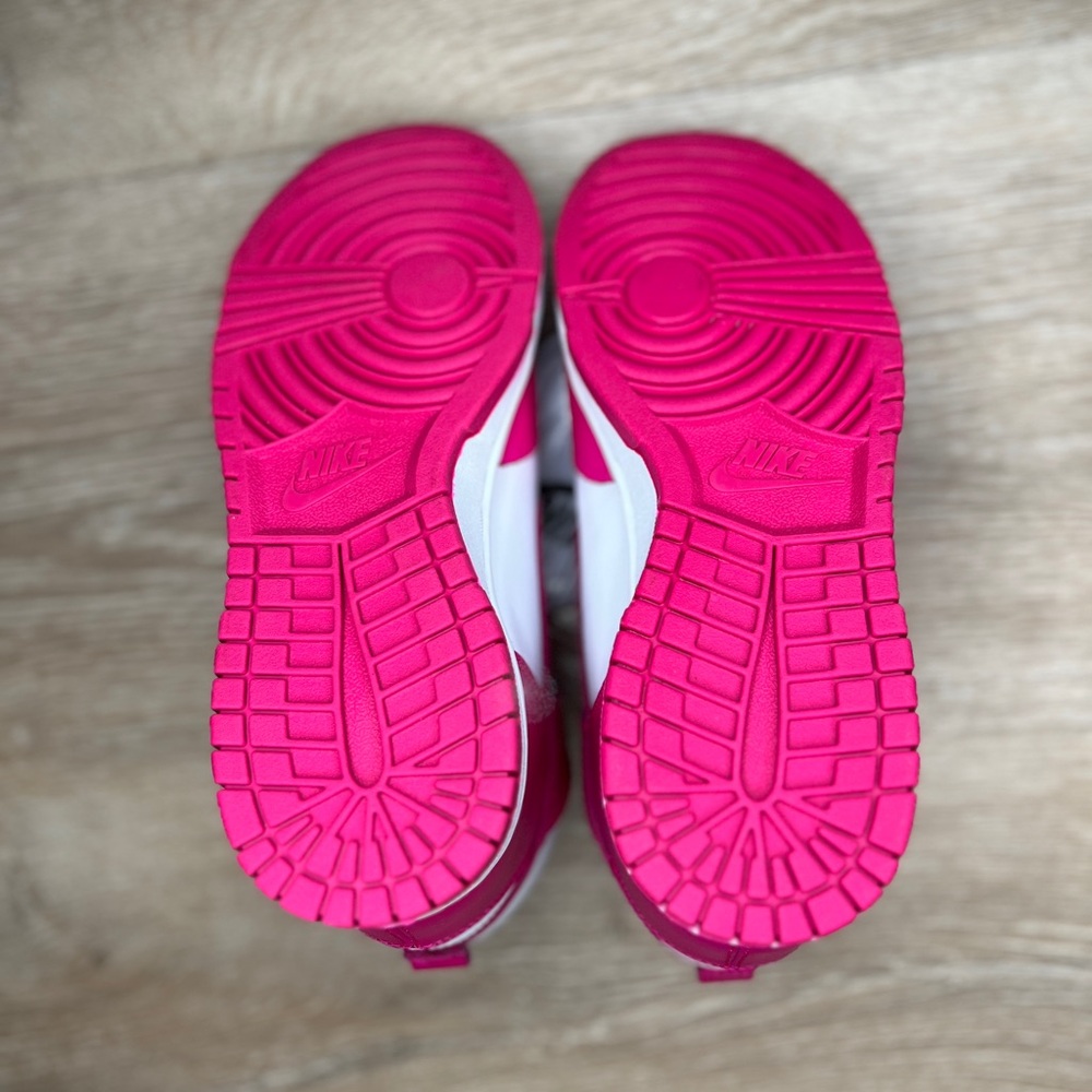 Nike Dunk High - Picture 8 of 8